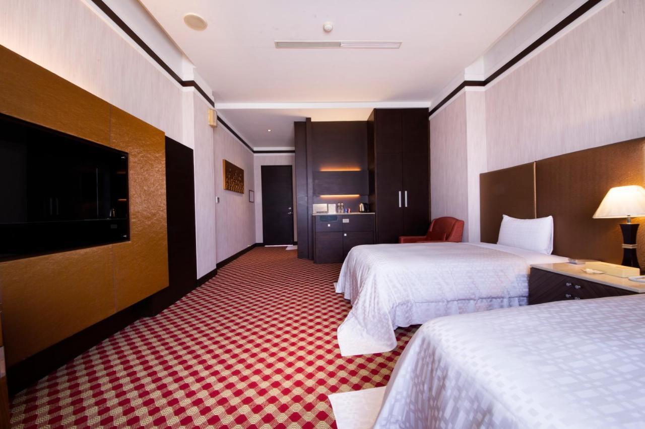 Li-Gin Motel Chiayi City Luaran gambar