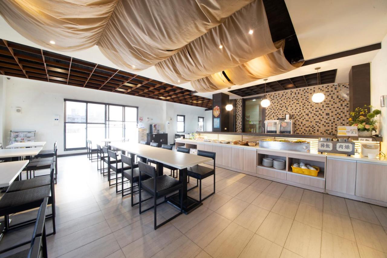 Li-Gin Motel Chiayi City Luaran gambar