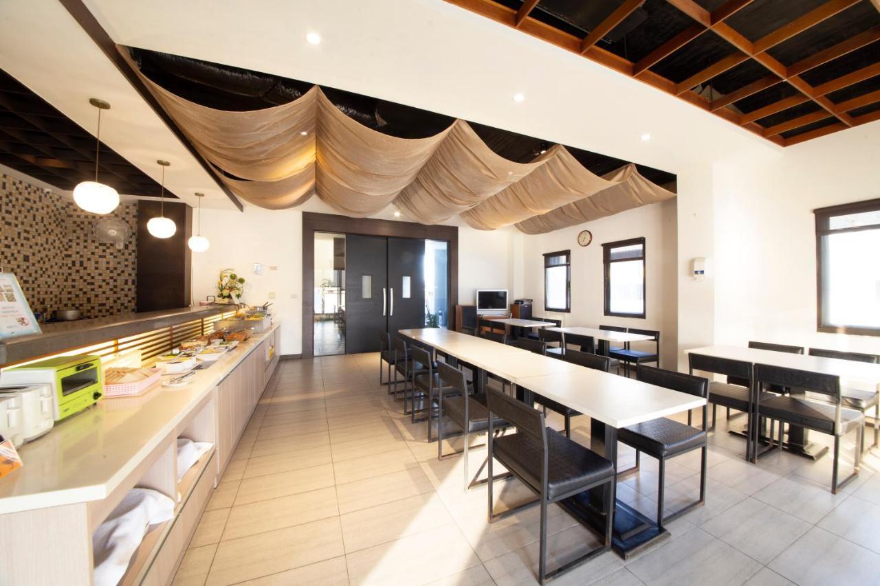 Li-Gin Motel Chiayi City Luaran gambar